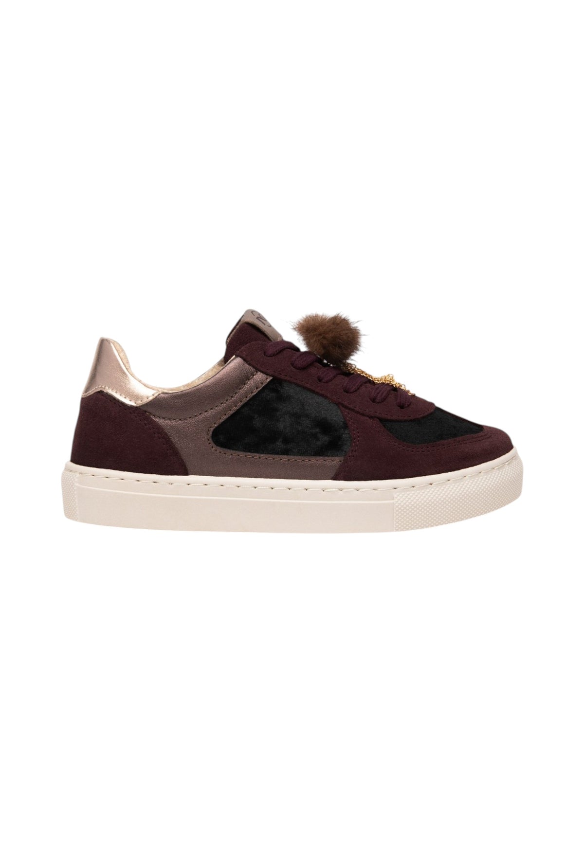 Sneakers Basse Donna Nero Giardini Tomaia in pelle scamosciata e tessuto, dettagli laminati, inserti effetto animalier, pompon decorativo, suola in gomma, Made in Italy  I633720F