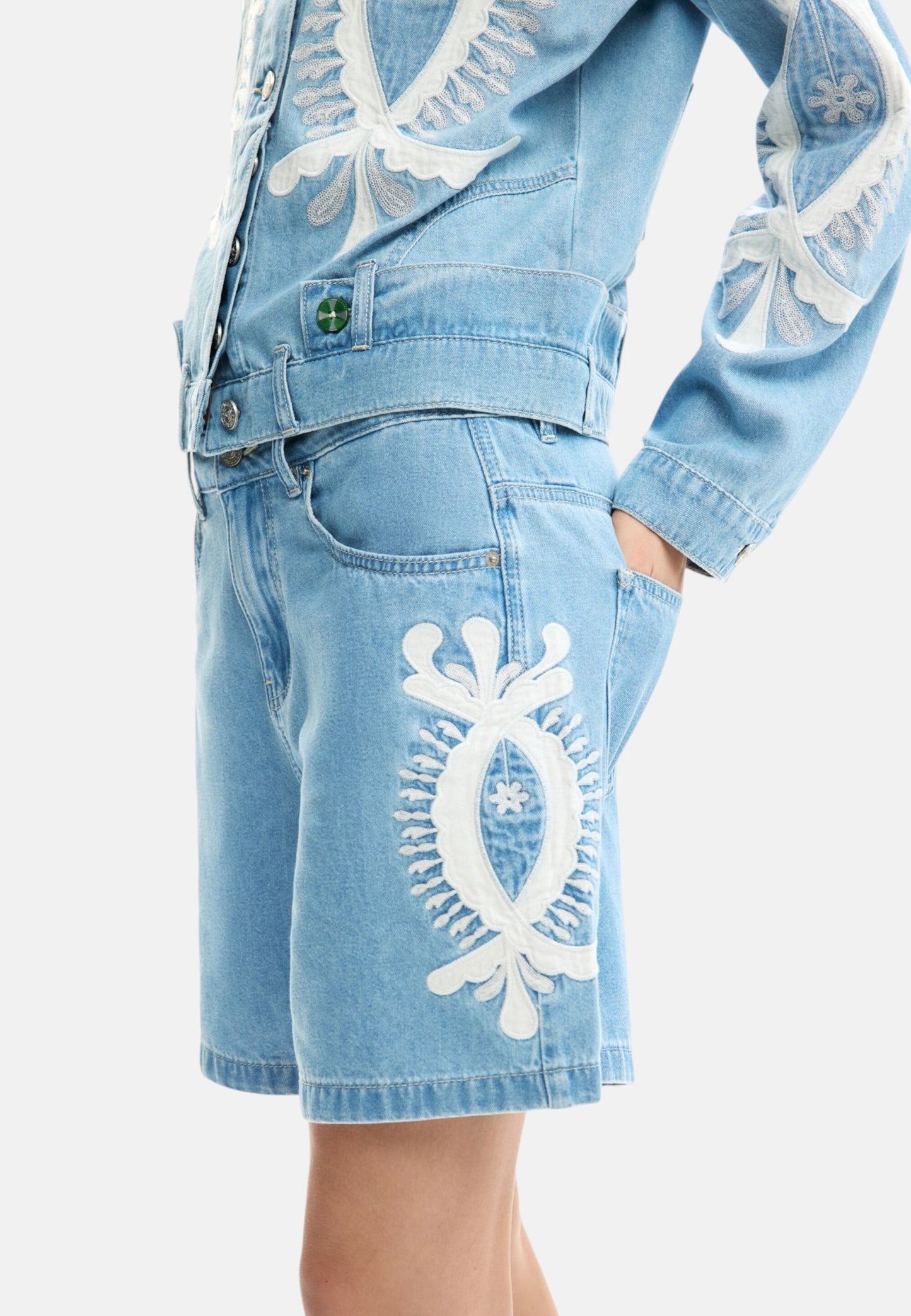 Pantaloni  Donna Desigual  Denim Wakanda 26SWDD45