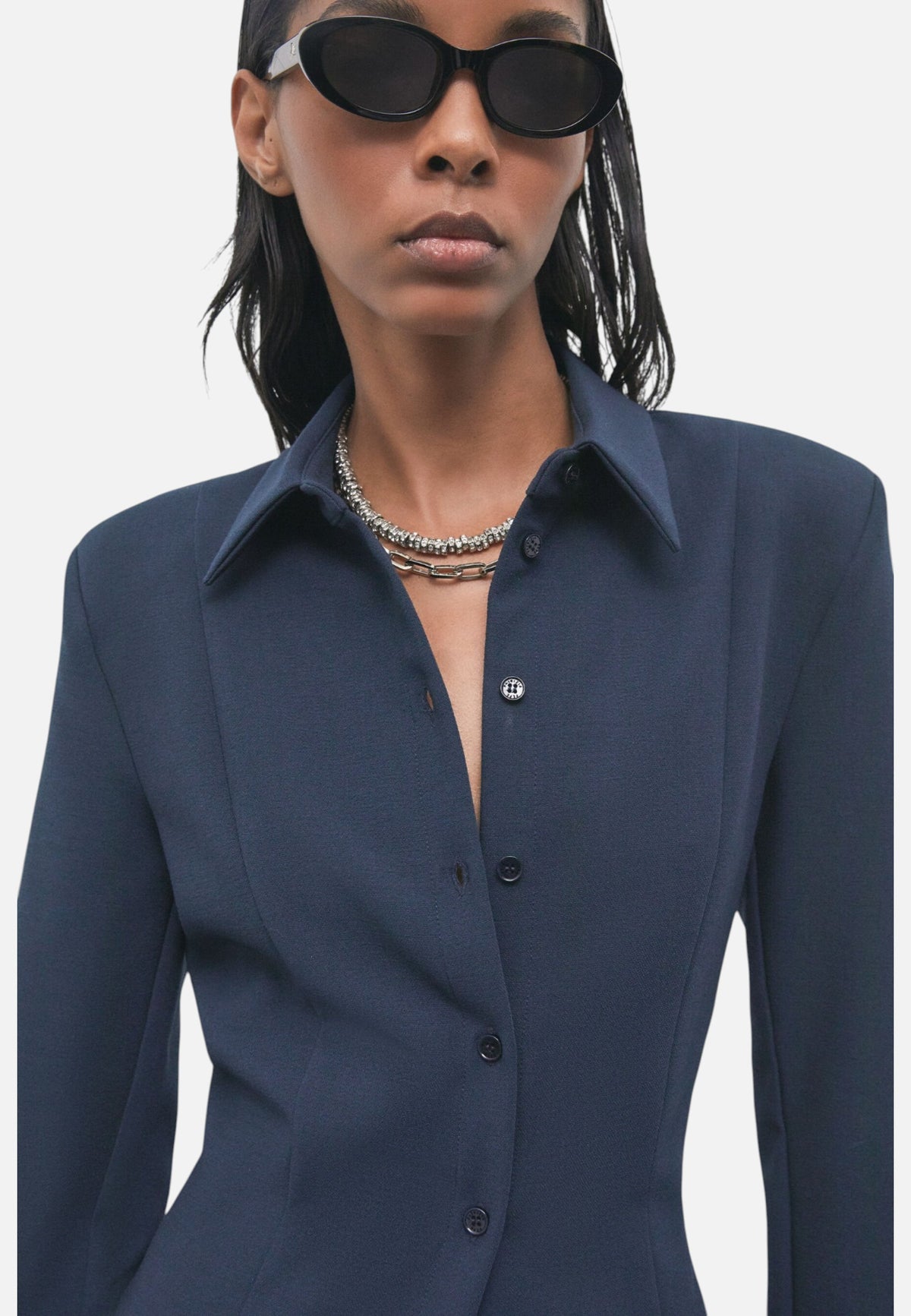 Camicia Manica lunga Donna Patrizia Pepe Tela doppia stretch, Linea sartoriale strutturata, Vestibilit� aderente, Chiusura frontale con bottoni, Colletto classico, Cuciture sagomate, Made in Italy  2C0025C0273