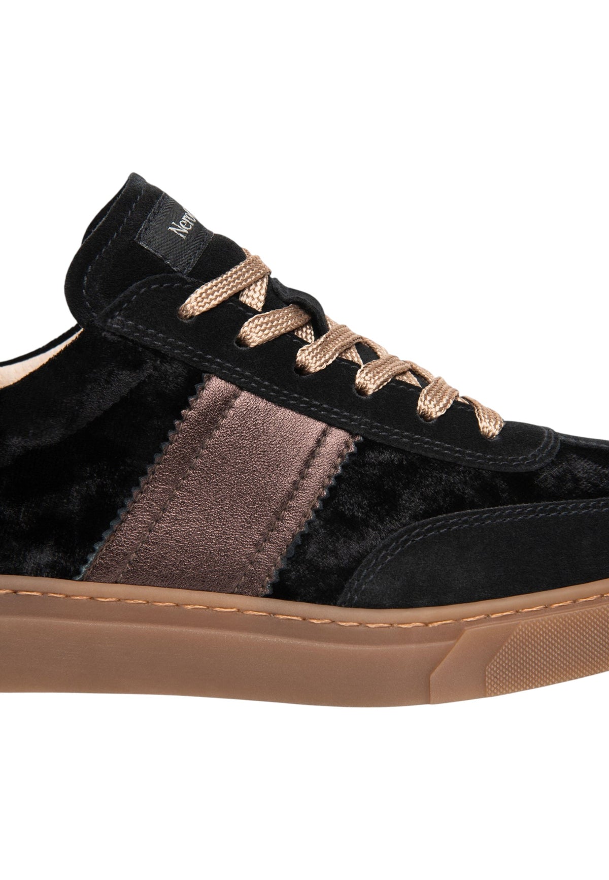 Sneakers Basse Donna Nero Giardini Tomaia in pelle, pelle scamosciata e tessuto, chiusura con lacci, pannelli laterali, suola color gomma, Made in Italy  I617425D