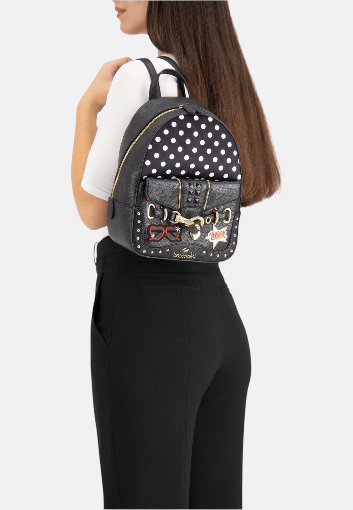 Zaino  Donna Braccialini Zaino compatto, Singolo con tracolle regolabili, Chiusura con zip, Due tasche interne, una con zip e una aperta, Borchie, patch e dettagli in cristallo, Dimensioni: 23 x 12 x 30 Cm Rock B19274YY