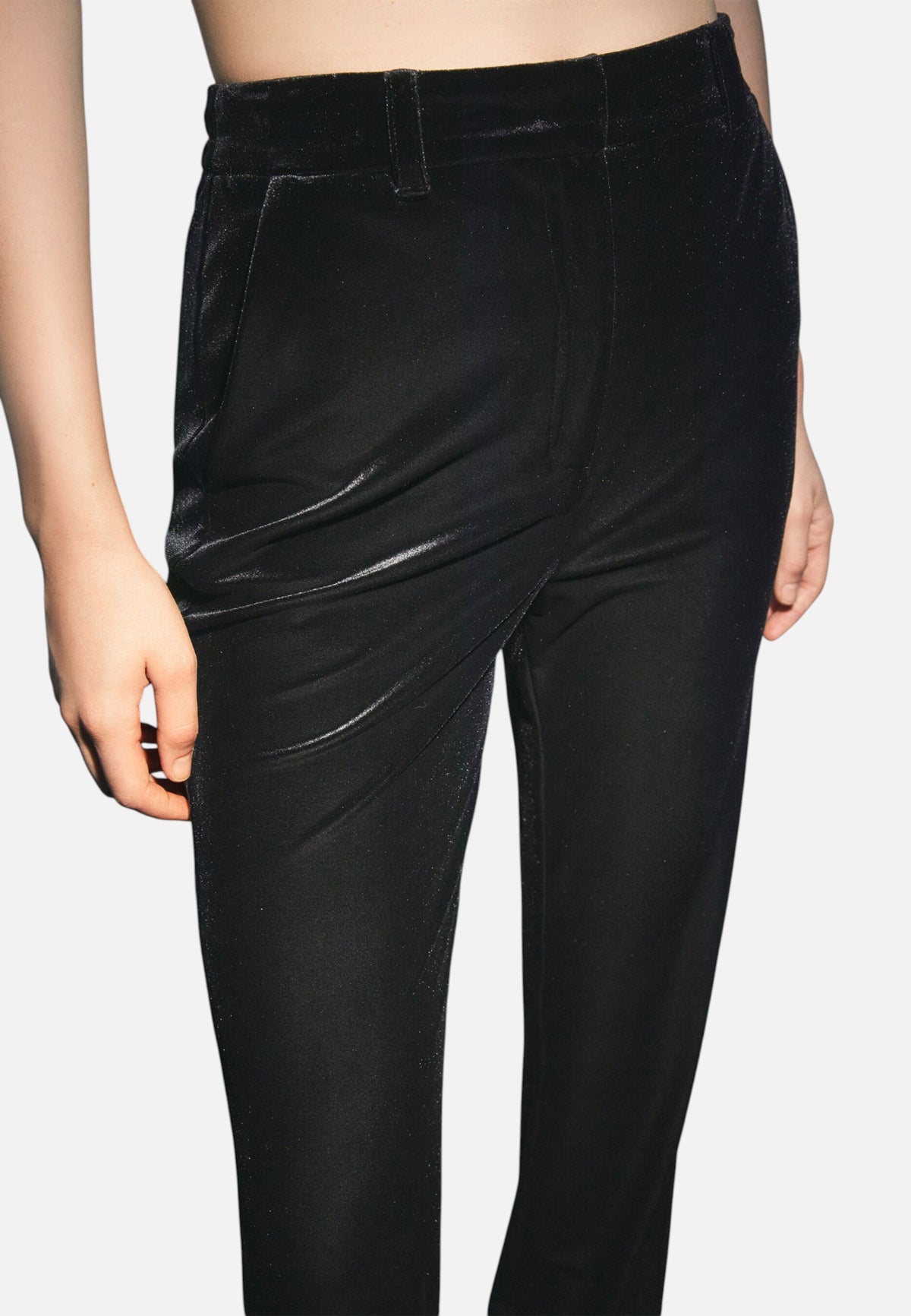 Pantaloni Flare Fit Donna Patrizia Pepe Velluto stretch, Linea sartoriale, Tessuto elasticizzato, Coordinabile con il blazer della stessa linea, Fodera in poliestere, Made in Italy  2P0050J0085