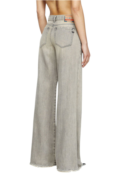 Pantaloni 5 Tasche Donna Diesel  1978 D-Akemi L.30 A03625068RU