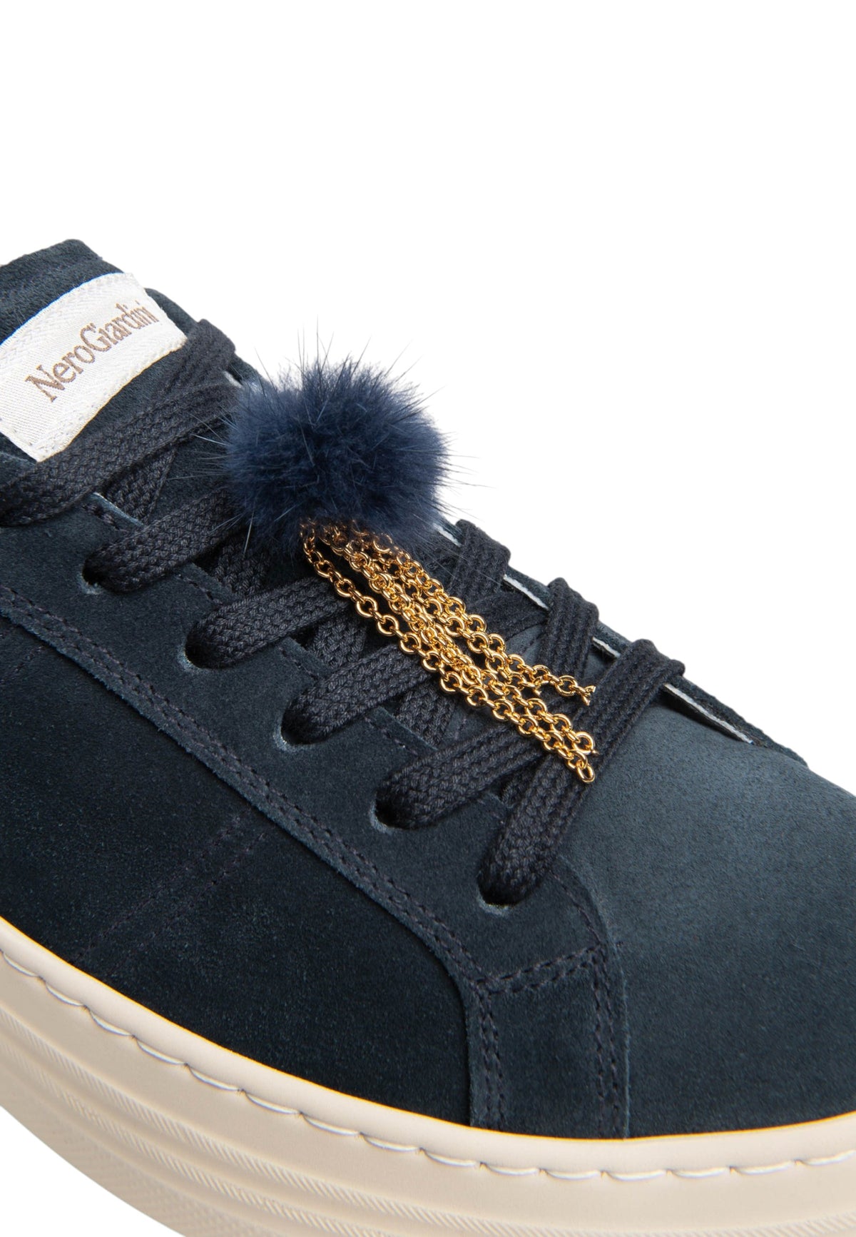 Sneakers Basse Donna Nero Giardini Tomaia in pelle scamosciata, chiusura con lacci, pompon decorativo, suola platform oversize, Made in Italy  I617441D