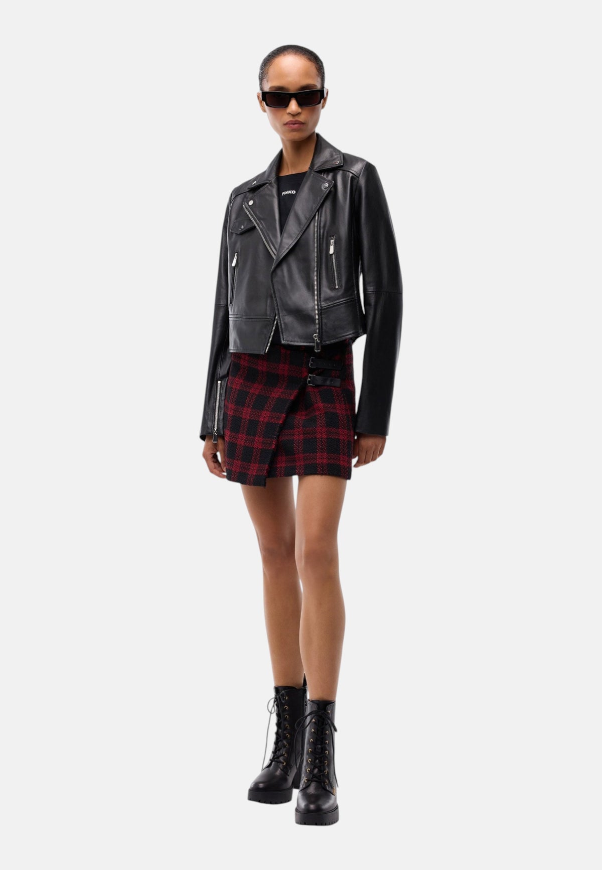 Giacca In Pelle Donna Pinko Pelle nappa, linea biker, chiusura con zip laterale, collo con revers, tasche anteriori con zip, capo foderato New Sensibile 106247A3EB