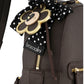 Zaino  Donna Braccialini Zaino compatto, Singolo con tracolle regolabili, Chiusura con zip, Due tasche interne, una con zip e una aperta, Charm removibile con margherita e fiocco a pois, Dimensioni: 27 x 11 x 31 Cm Beth B19223YY