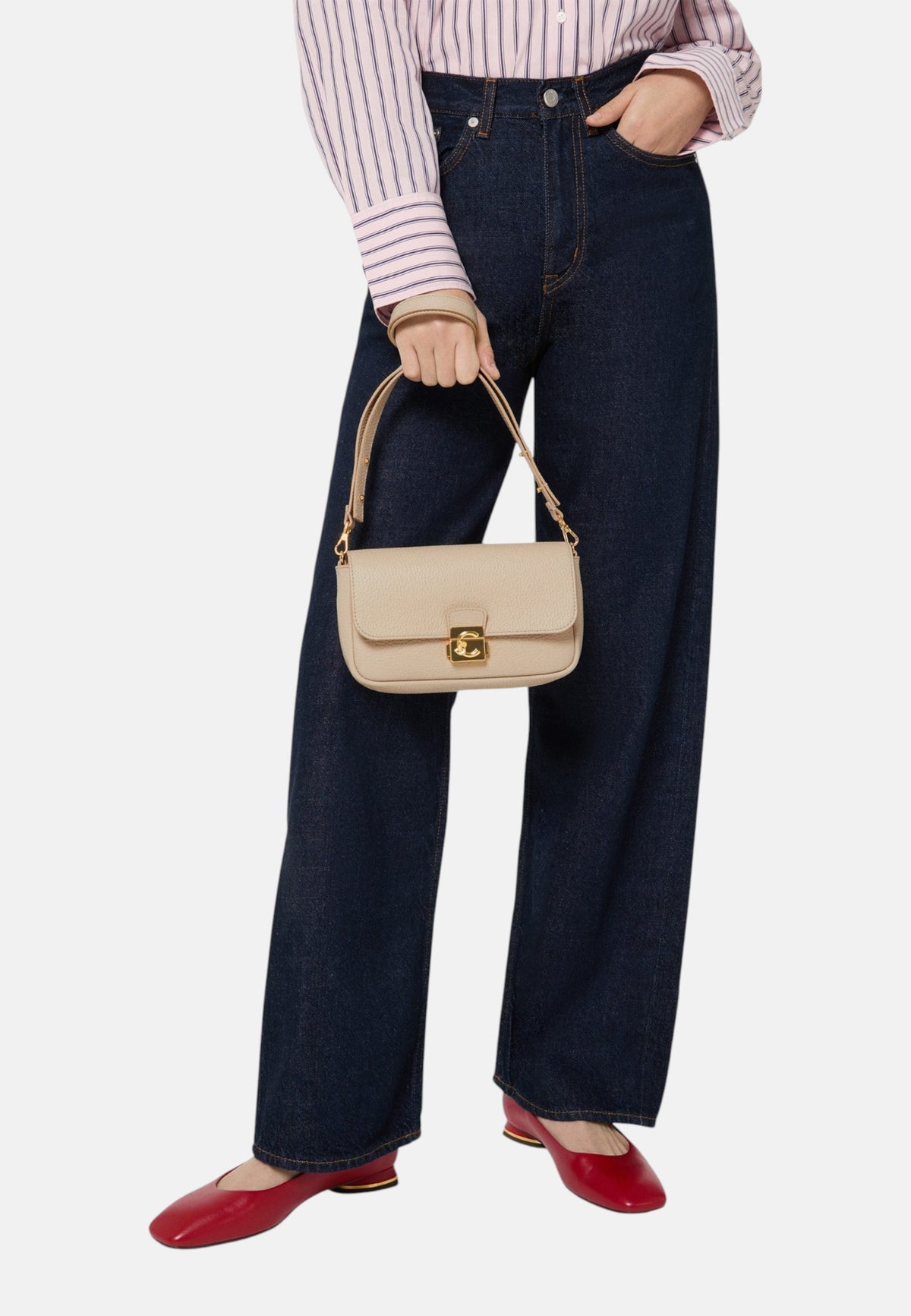 Borsa A Tracolla Donna Coccinelle Mini Bag, Pelle con grana, Chiusura con dettaglio lock C-Me Lock E5U4K520101