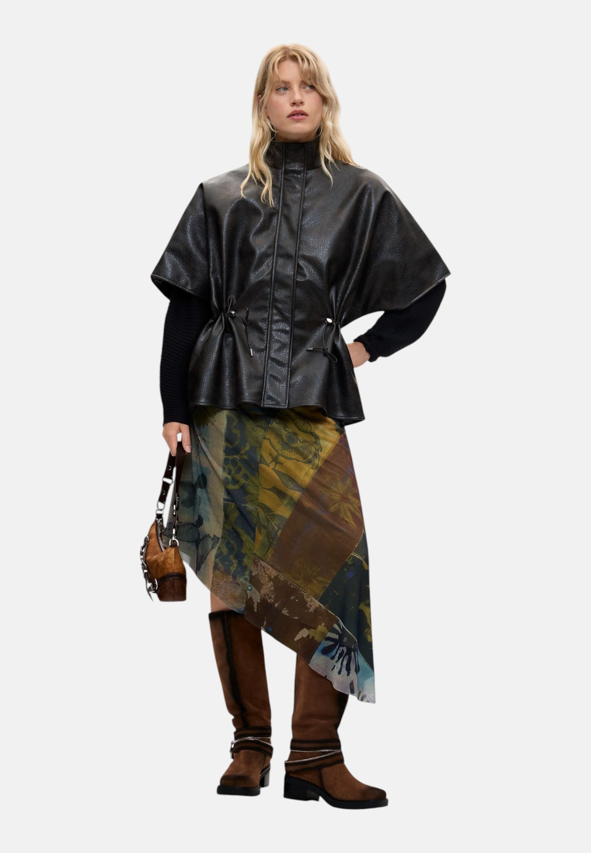 Poncho  Donna Desigual  Poncho Richmond Pasadas Choco 26WAIP04