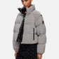 Piumino Corto Donna Pinko Tweed a quadri, maniche staccabili con zip, trasformabile in gilet, collo alto, tasche laterali con zip, polsini elasticizzati, imbottitura sintetica, coulisse al fondo Daboecia 107185A3G5
