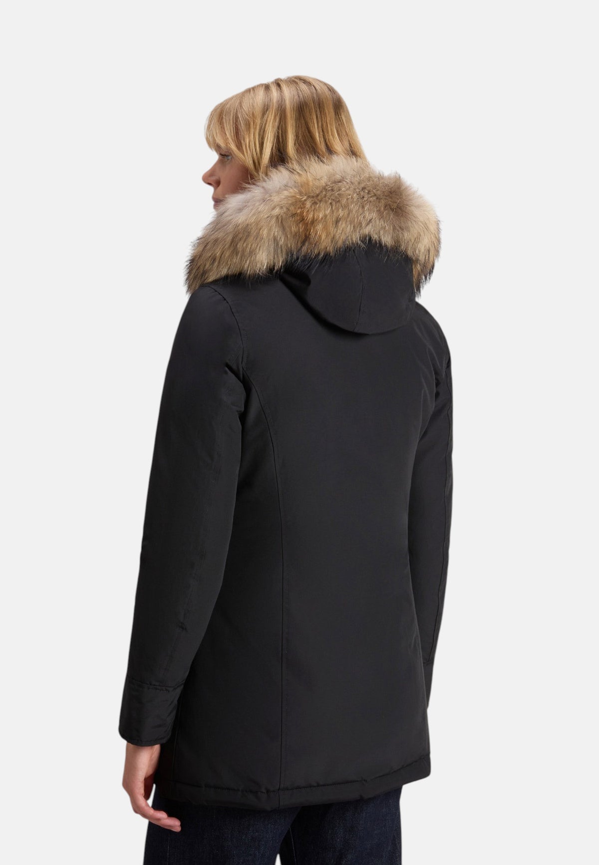Parka Invernale Donna Woolrich Regular Fit, Imbottito In Piuma, Tessuto Idrorepellente, Resistente Al Vento, Cappuccio Con Bordo Removibile, Chiusura Con Zip E Bottoni, Tasche Con Patta, Polsini A Coste Arctic Raccoon CFWWOU0538FBUT0001