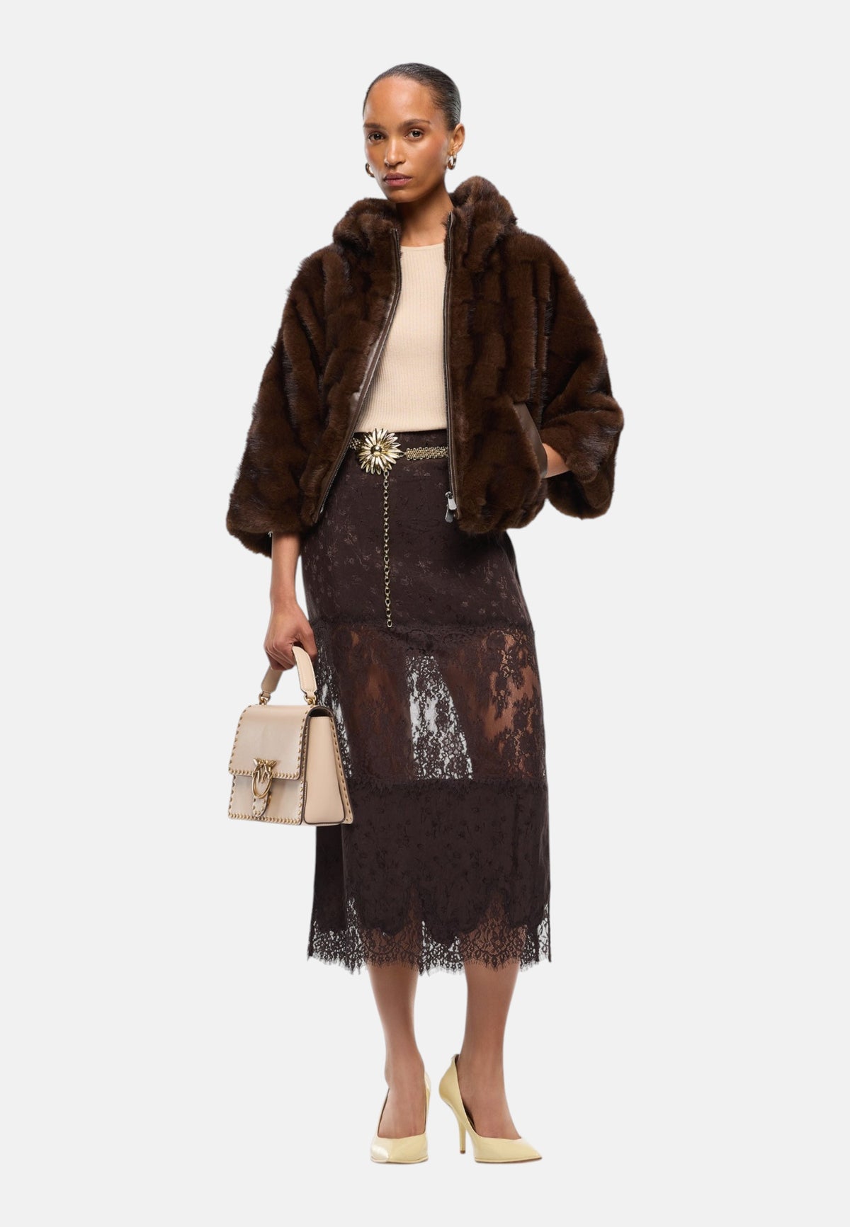 Giacca Invernale Donna Pinko Effetto pelliccia sintetica, linea morbida, cappuccio, maniche ampie, zip a doppio cursore, tasche oblique, fodera jacquard Love Birds, coulisse interna al fondo Cadetia 107054A3C5