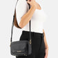 Borsa A Tracolla Donna Braccialini Camera Bag, Tracolla non removibile e regolabile, Chiusura con zip, Due tasche interne, una con zip e una aperta, Design compatto e linee essenziali, Dimensioni: 20.5 x 8 x 16 Cm Dolly B19383PP
