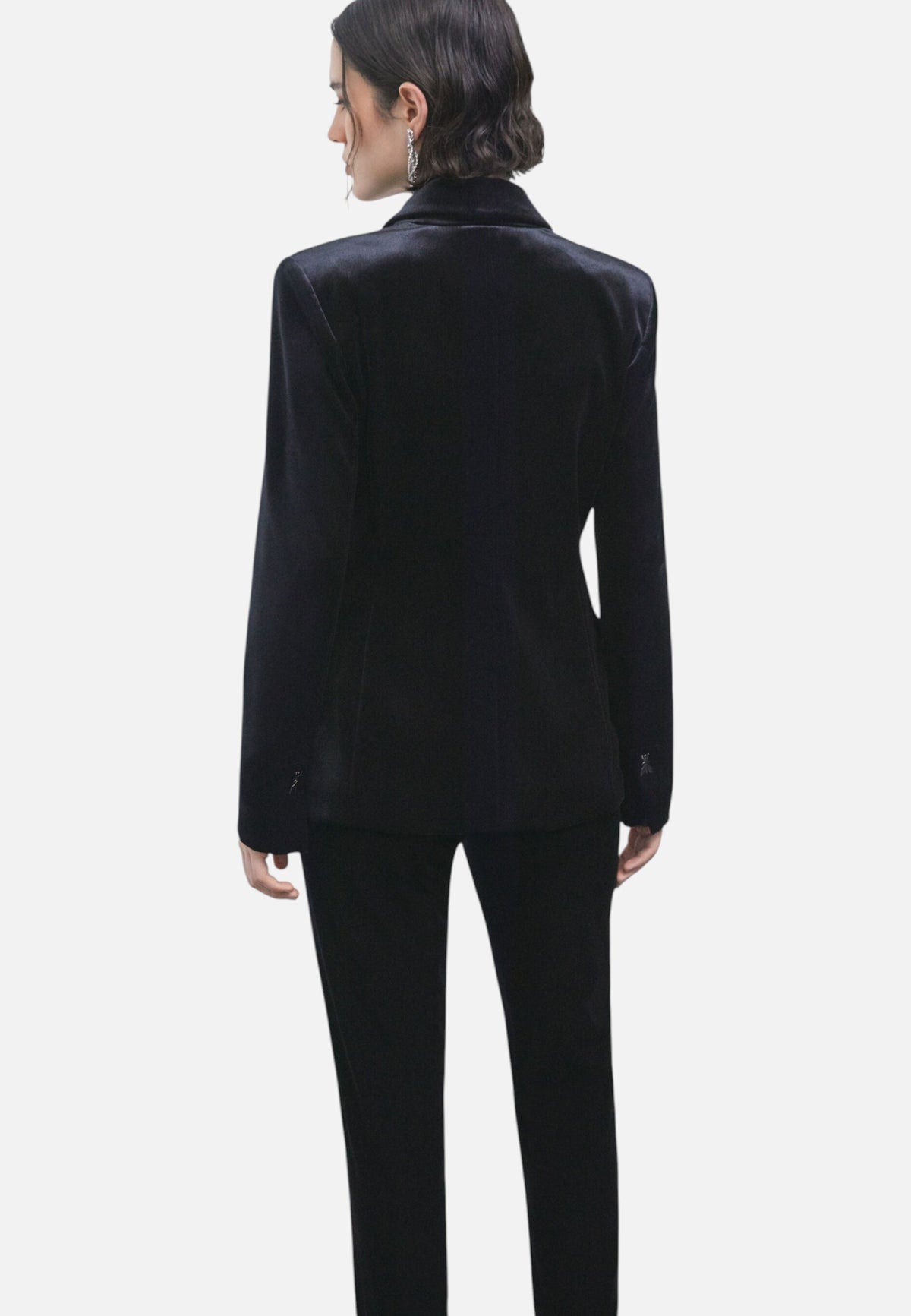 Giacca Blazer Donna Patrizia Pepe Velluto stretch, Vestibilit� regular, Linea sartoriale, Revers a lancia, Chiusura monopetto con due bottoni, Tasche frontali con patta, Dettaglio Fly, Made in Italy  2S0020J0085