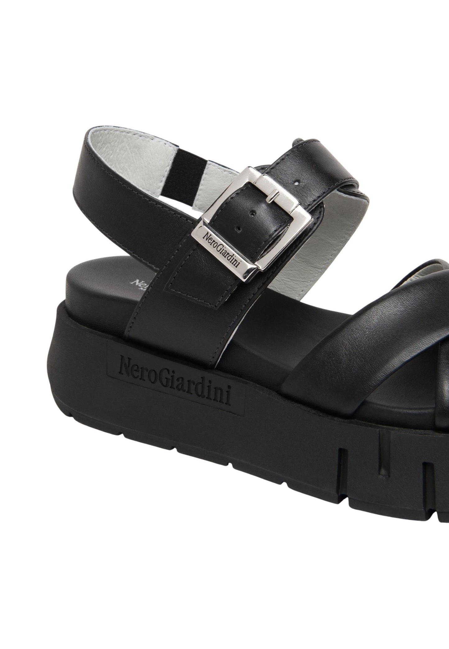Sandali Bassi Donna Nero Giardini In Pelle Con Fasce Incrociate  E617063D