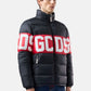 Piumino Corto Uomo Gcds Tessuto tecnico, costruzione trapuntata, imbottitura, collo alto, chiusura frontale con zip, tasche laterali, fascia logo a contrasto, fondo e polsi elasticizzati Band Logo Puffer Jacket Z0MLQA110T258
