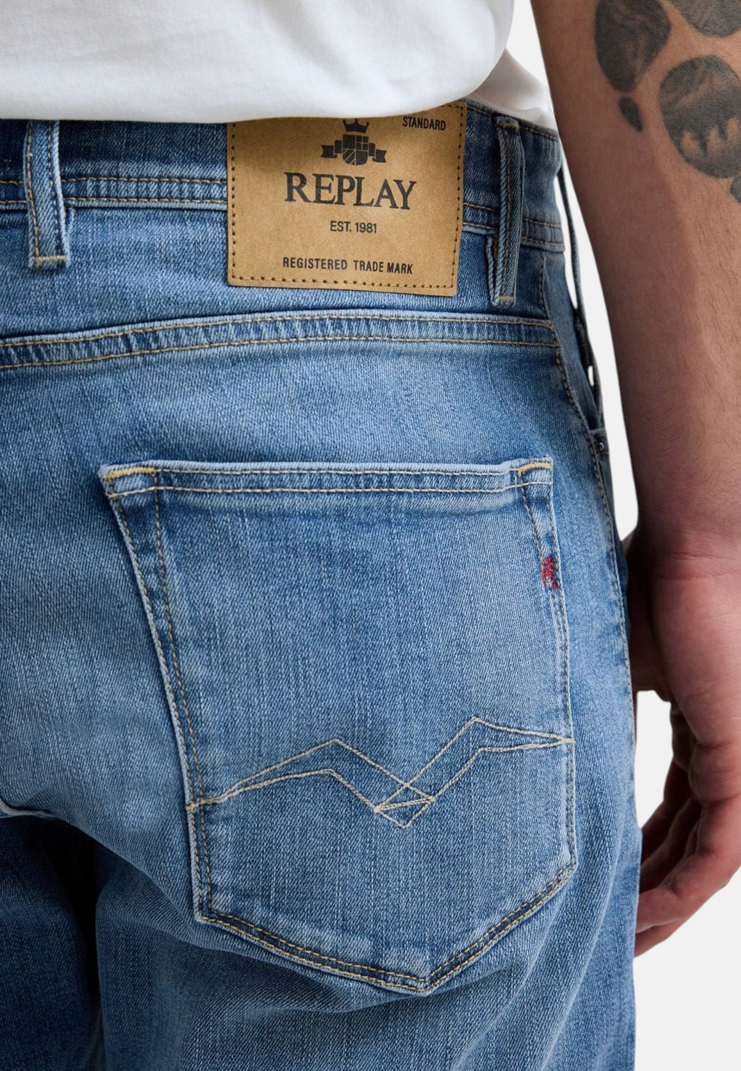 Pantaloncini Jeans Uomo Replay Tapered Fit Rbj.981 Short MA981Y.000.685 194