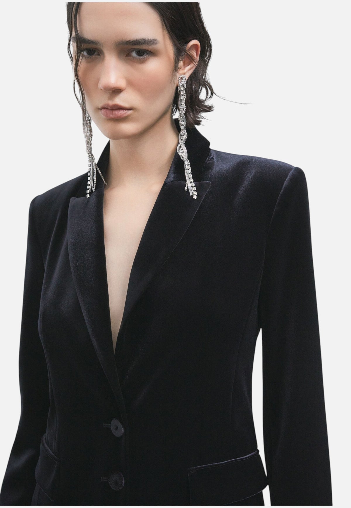 Giacca Blazer Donna Patrizia Pepe Velluto stretch, Vestibilit� regular, Linea sartoriale, Revers a lancia, Chiusura monopetto con due bottoni, Tasche frontali con patta, Dettaglio Fly, Made in Italy  2S0020J0085