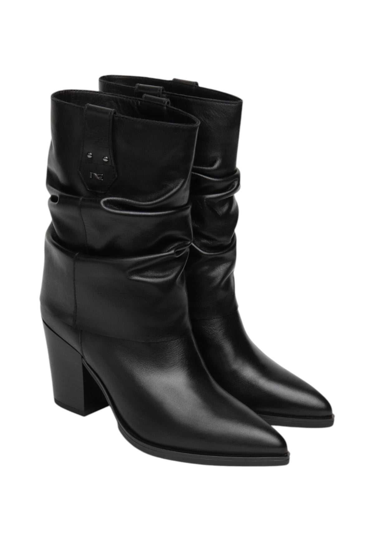 Stivali Con Tacco Donna Nero Giardini Tomaia in pelle, gambale morbido arricciato, punta affusolata, tacco largo, dettaglio logo, Made in Italy  I617146D