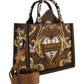 Borsa A Mano Donna Braccialini A Bauletto, Doppio con tracolla removibile e regolabile, Con pochette interna removibile, Stampa ramage con motivo ornamentale, Dimensioni: 26.5 x 13 x 21 Cm Queen B19281TY