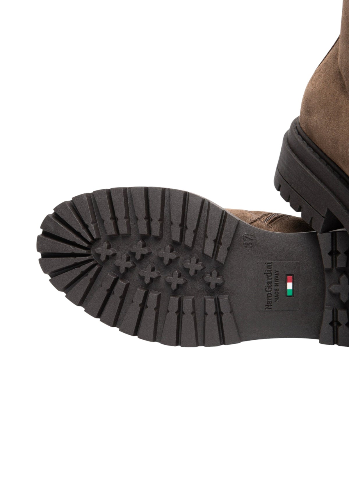 Stivaletti Chelsea Donna Nero Giardini Tomaia in pelle, cinturino decorativo con fibbia, inserti elastici, punta tonda, suola carrarmato, Made in Italy  I618021D