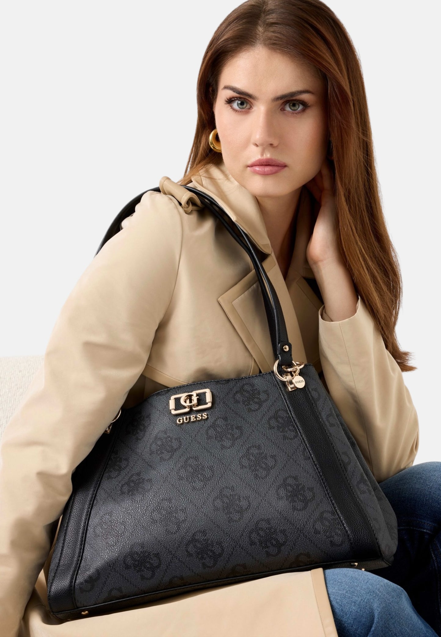 Borsa A Spalla Donna Guess Girlfriend Carryall Karnilla Logo HWOS9901220