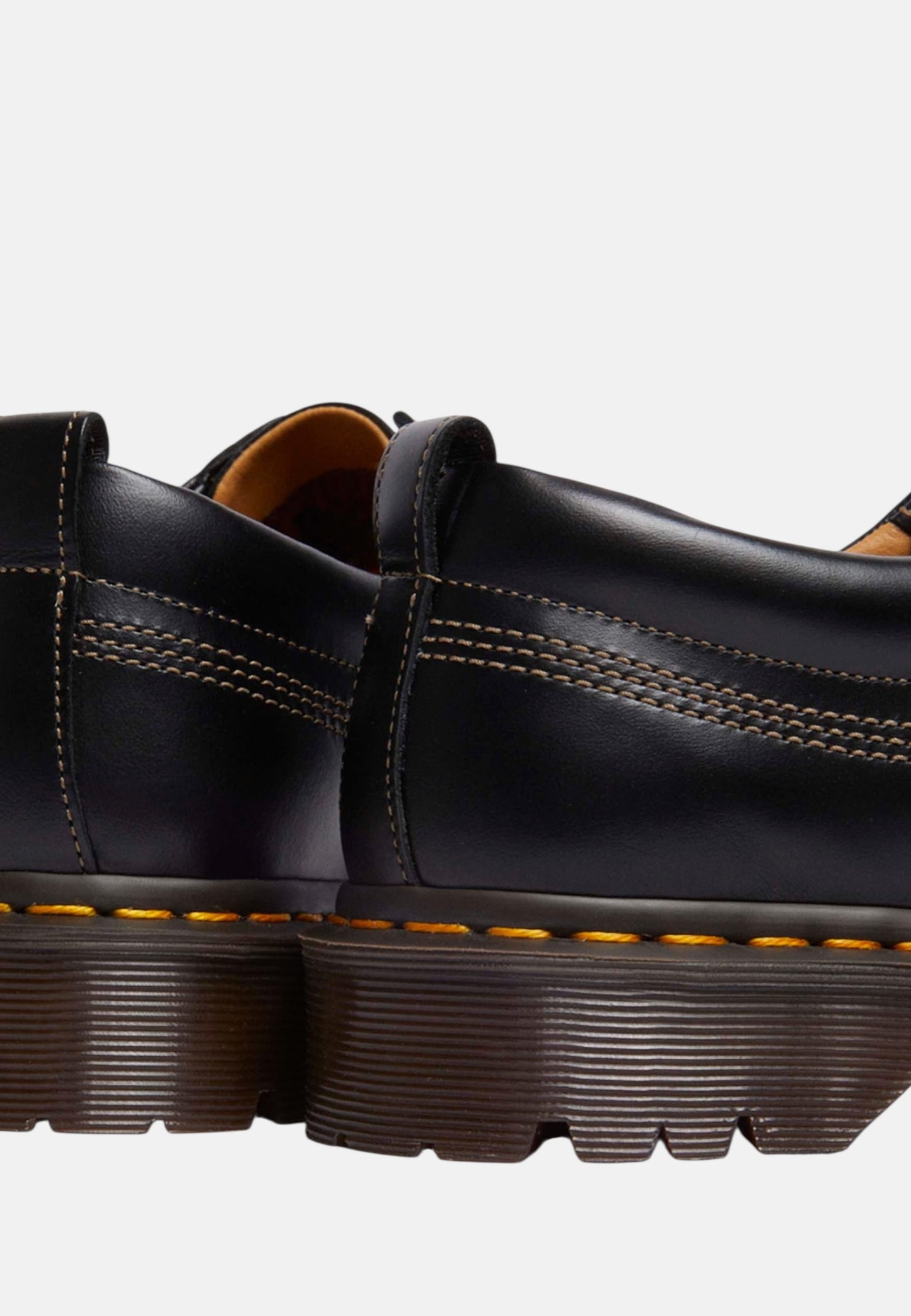 Stringate Basse Uomo Dr. Martens  Lowell Black Analine 31816