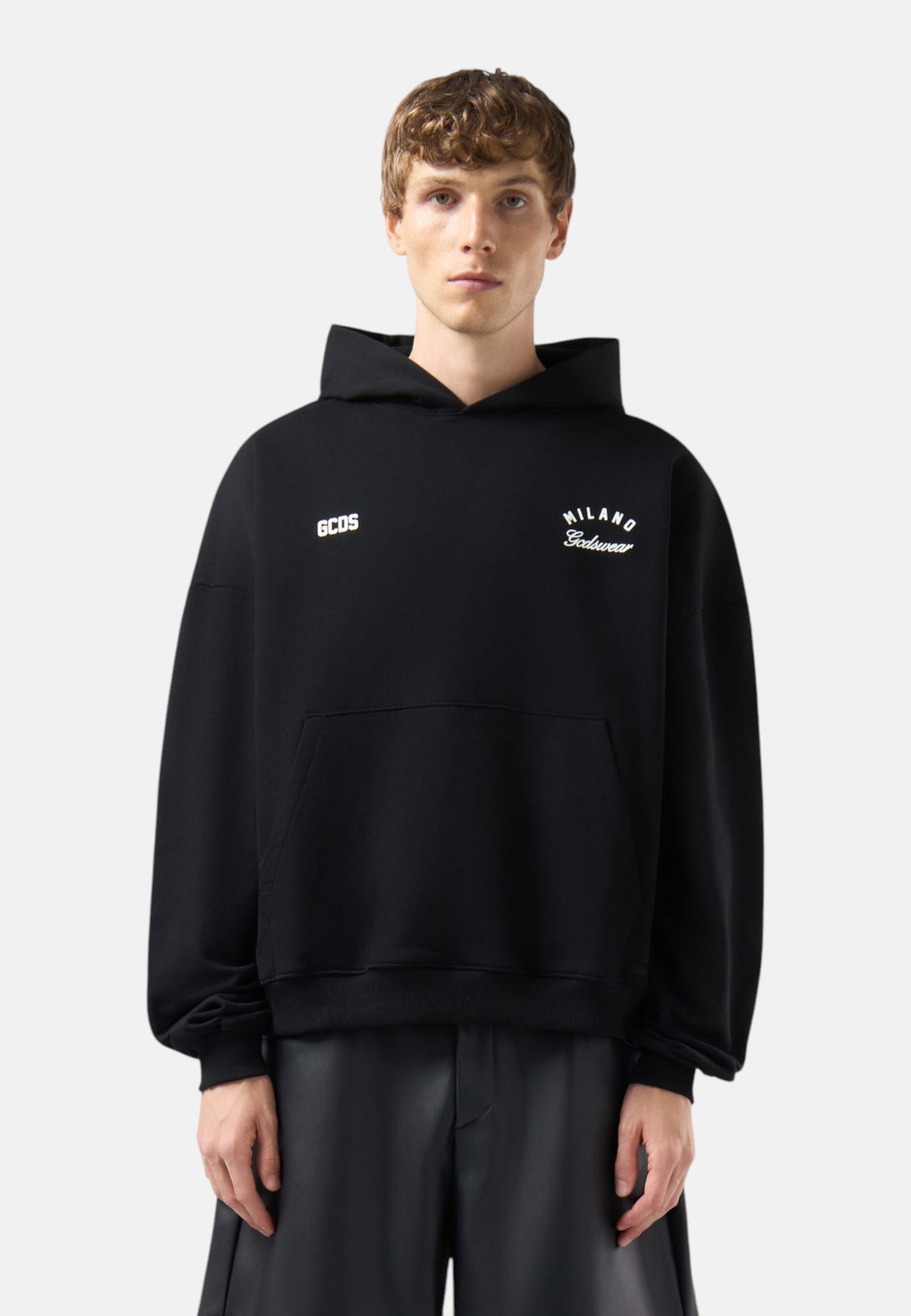 Felpa Con Cappuccio Uomo Gcds Puro cotone, logo sul davanti, fascia logo sul retro, tasca a marsupio, polsi e fondo a costine, vestibilit� regular Band Logo Back Hoodie Z0MLQE213F245