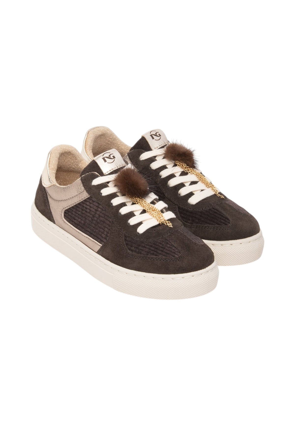 Sneakers Basse Donna Nero Giardini Tomaia in pelle scamosciata e tessuto, pannelli animalier, finiture metallizzate, pompon decorativo, suola in gomma, Made in Italy  I633722F