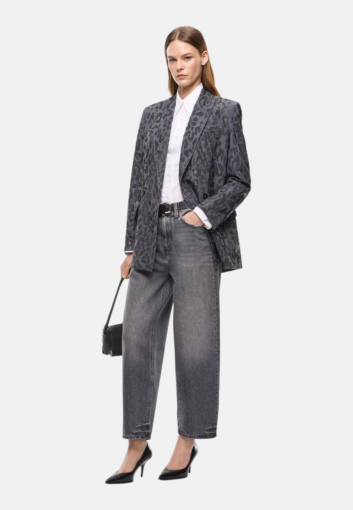 Jeans Barrel Fit Donna Pinko Vestibilit� balloon, gamba arrotondata e pi� stretta al fondo, vita regular con passanti, denim in cotone e lyocell, ricamo Love Birds sulla tasca posteriore Estelle 103857A2RY
