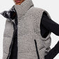 Piumino Corto Donna Pinko Tweed a quadri, maniche staccabili con zip, trasformabile in gilet, collo alto, tasche laterali con zip, polsini elasticizzati, imbottitura sintetica, coulisse al fondo Daboecia 107185A3G5