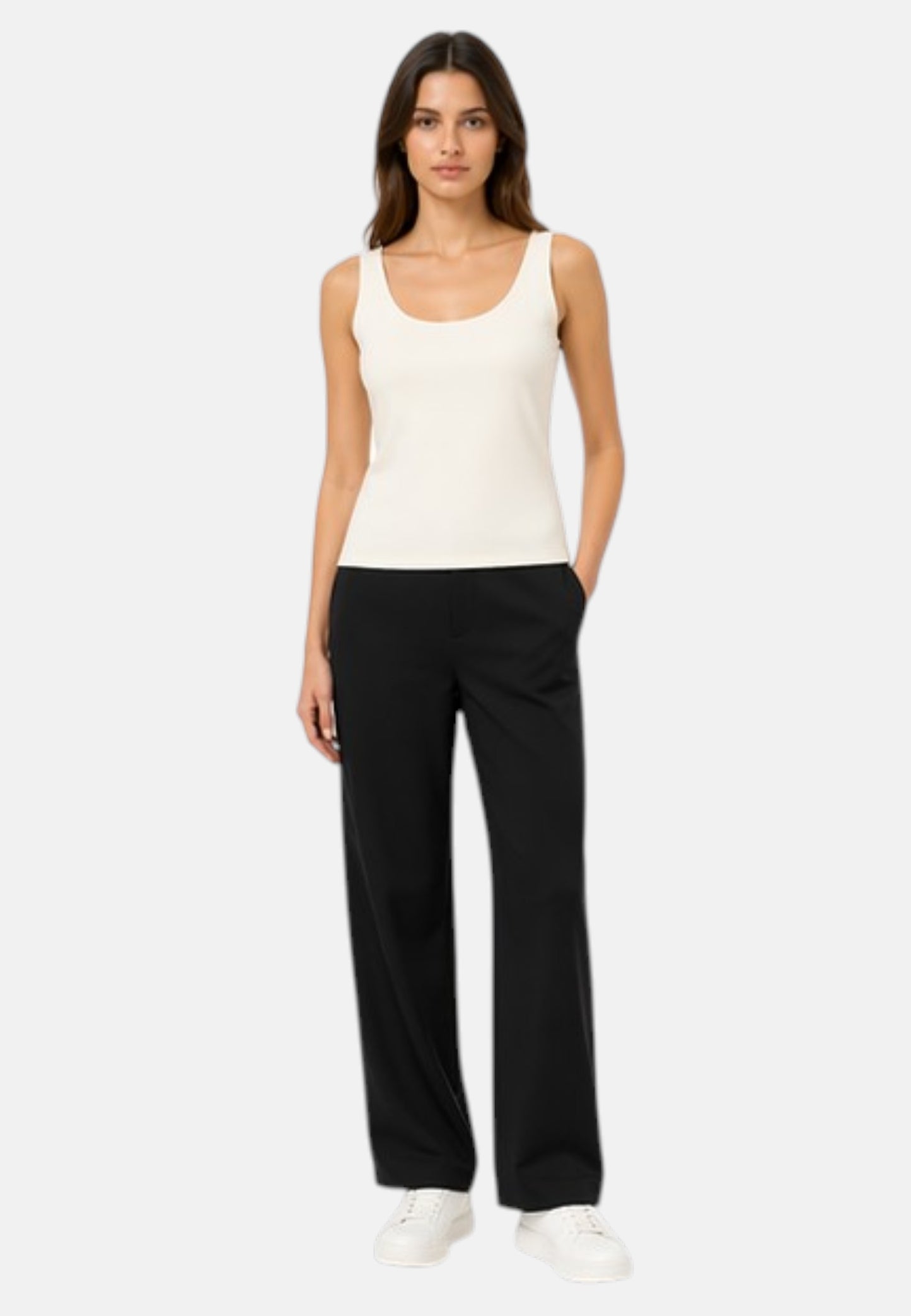 Top  Donna Guess  Zoe Leaf Knot Crop E6GH05WP232