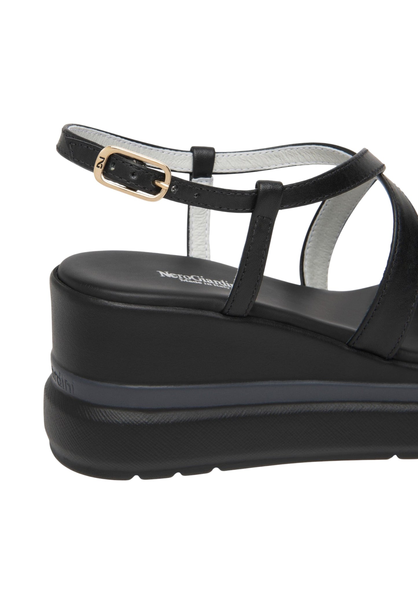 Sandali Con Zeppa Donna Nero Giardini In Pelle Con Fasce Incrociate E Catena Decorativa  E615953D