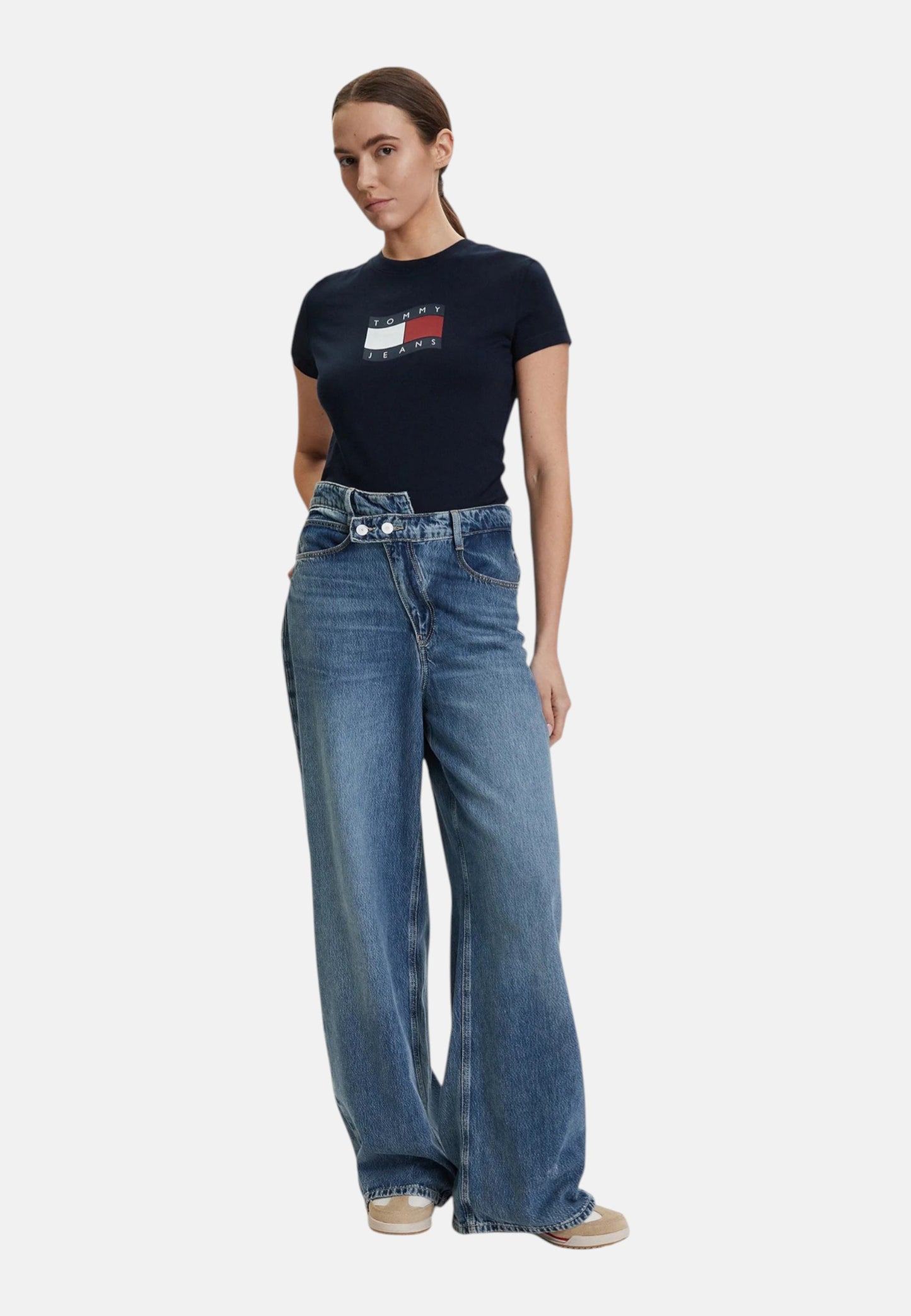 T-Shirt Manica Corta Donna Tommy Jeans  Tjw Slim Wavy Flag DW0DW22781