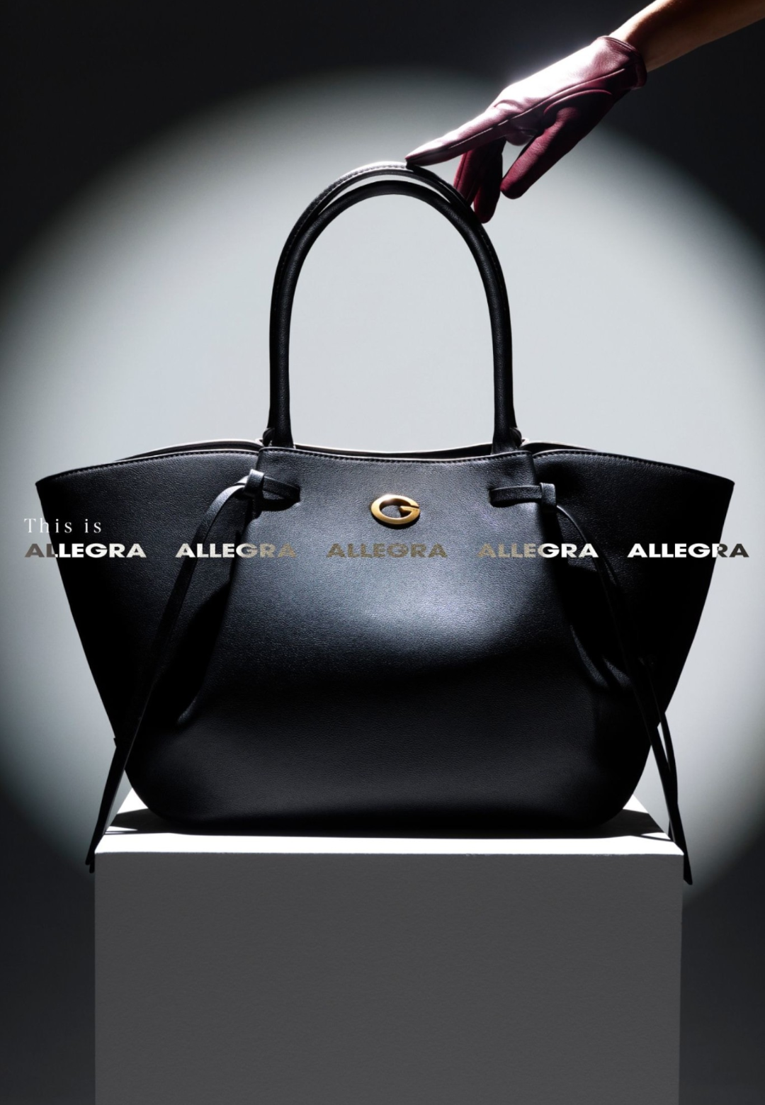 Borsa A Spalla Donna Guess Girlfriend Tote Allegra HWBG2237230