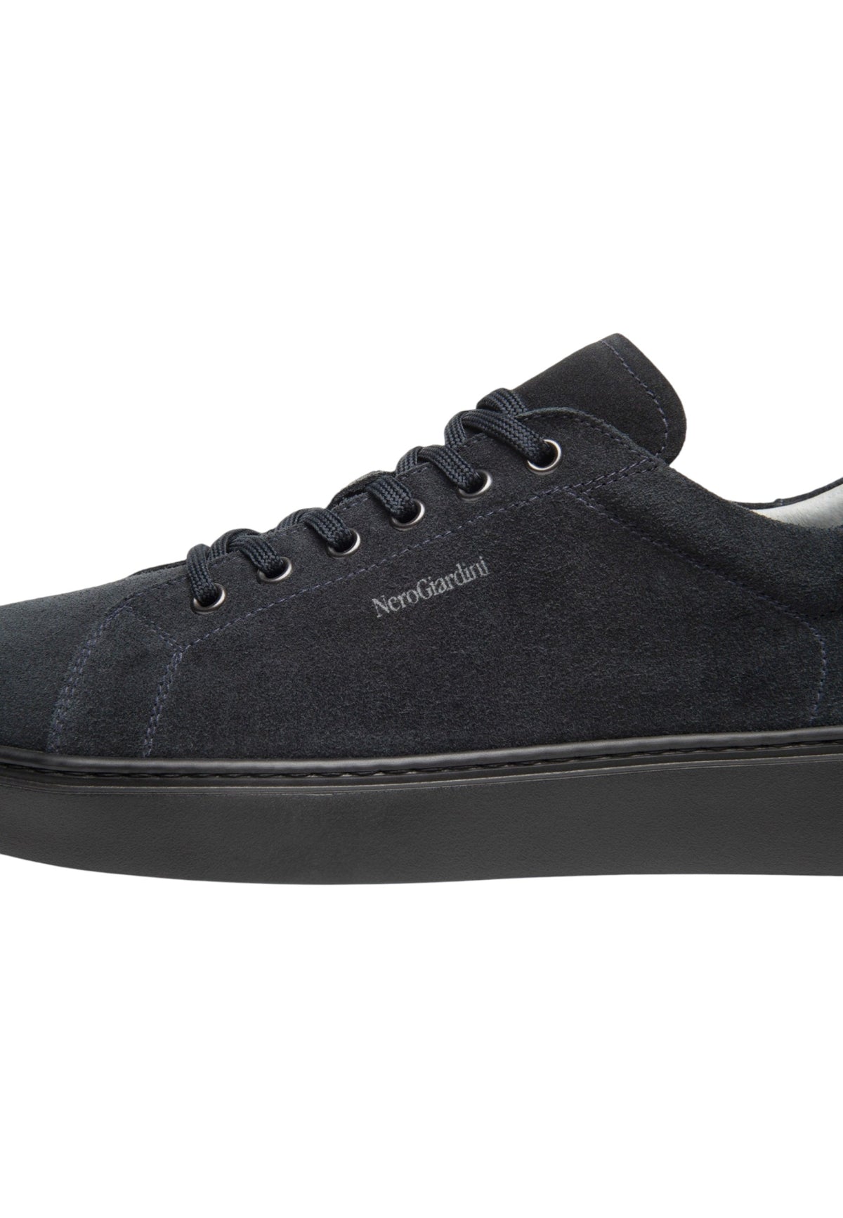 Sneakers Basse Uomo Nero Giardini Tomaia in pelle, chiusura con lacci, punta tonda, suola a cassetta in gomma, logo laterale, Made in Italy  I601382U